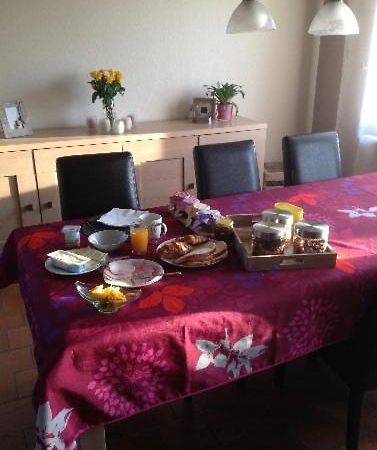 Chez Nous. Bed and Breakfast Couvin Εξωτερικό φωτογραφία